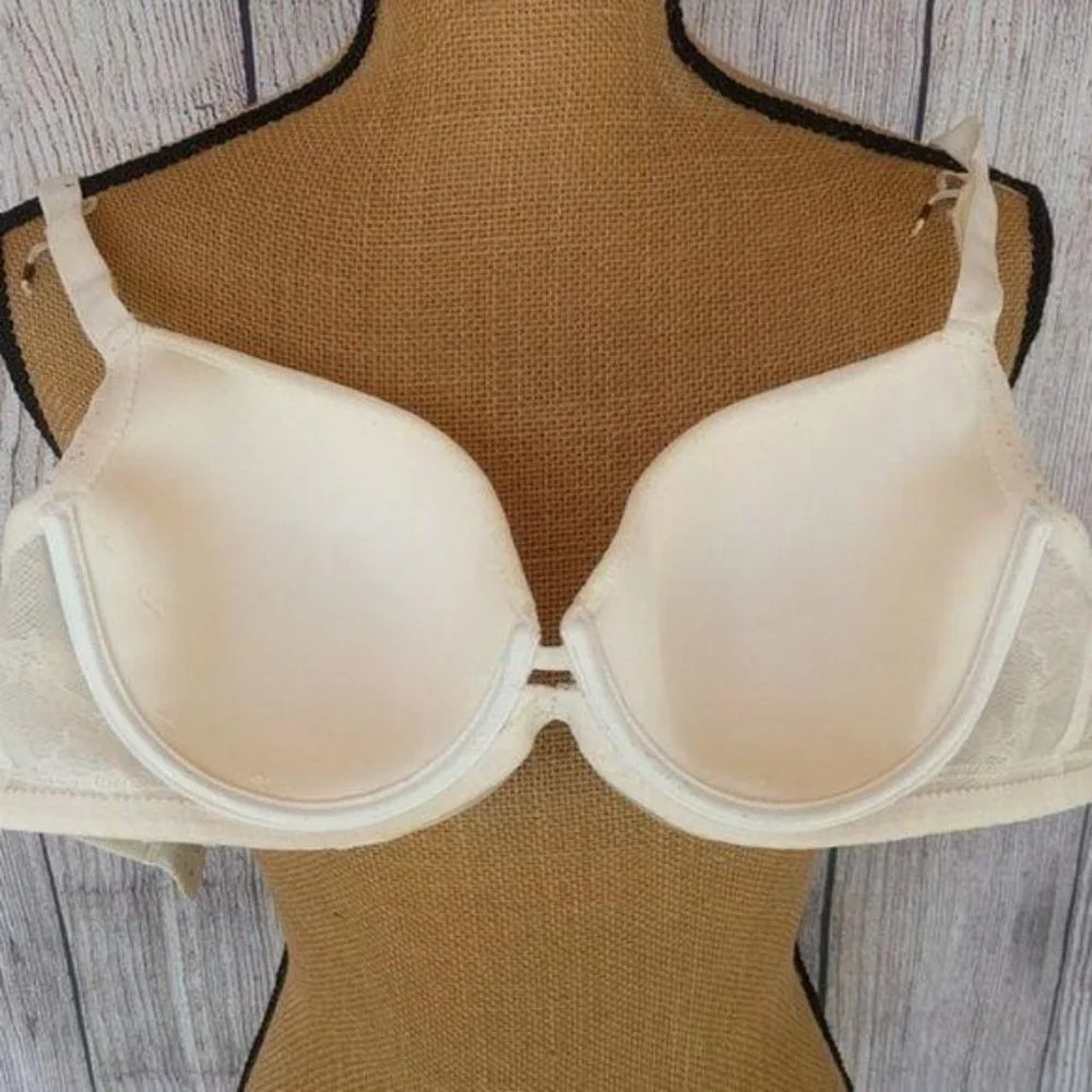 Selmark Women's Size 36C Ivory Floral Lace Lightly Lined Bra Underwire